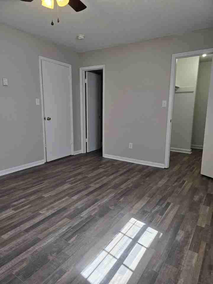 Bethabara Garden Apartments - Photo 5 of 8