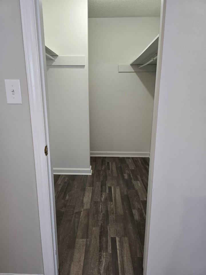 Bethabara Garden Apartments - Photo 6 of 8