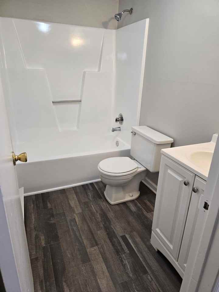 Bethabara Garden Apartments - Photo 7 of 8