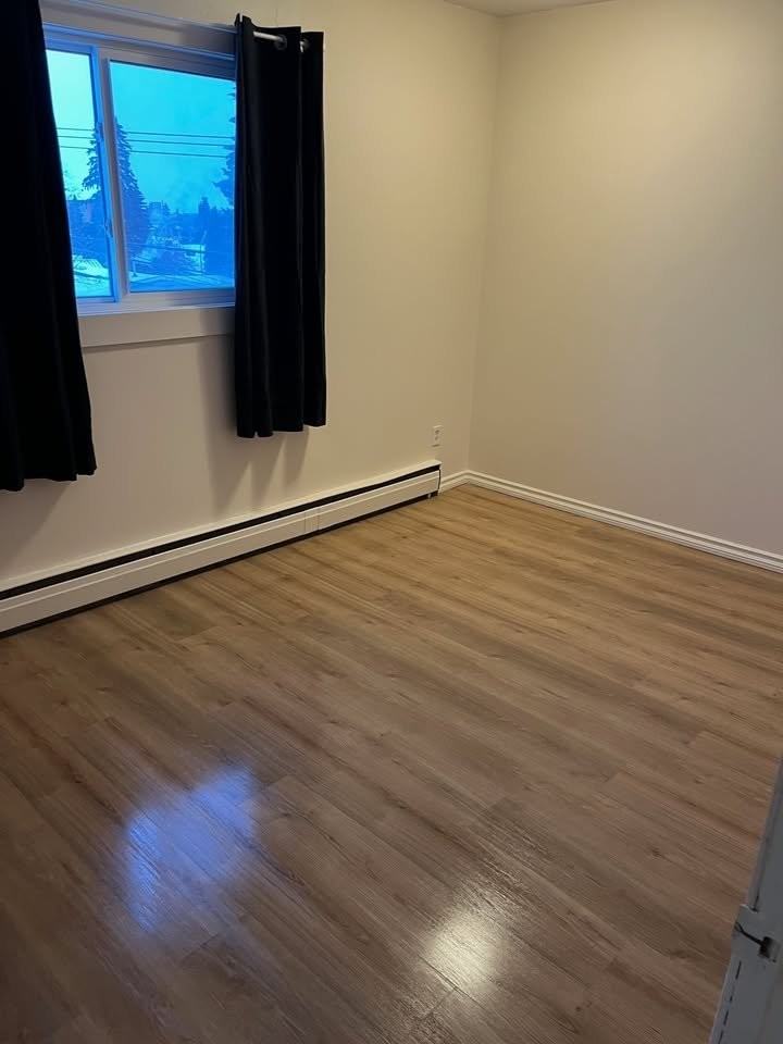 6103 98 Avenue Northwest - Photo 2 of 10