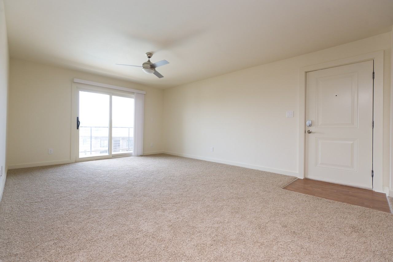 Lakewood Park Apartments - Photo 2 of 10