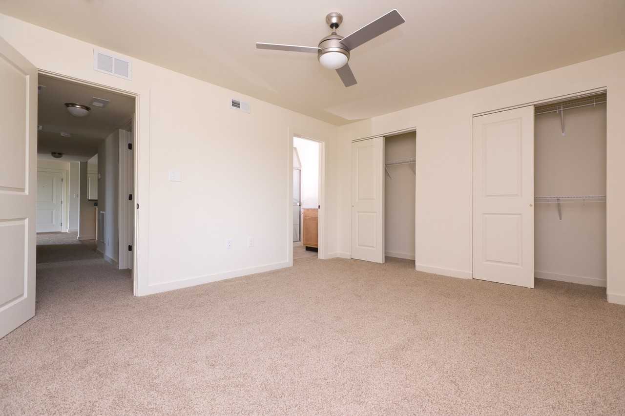 Lakewood Park Apartments - Photo 5 of 10