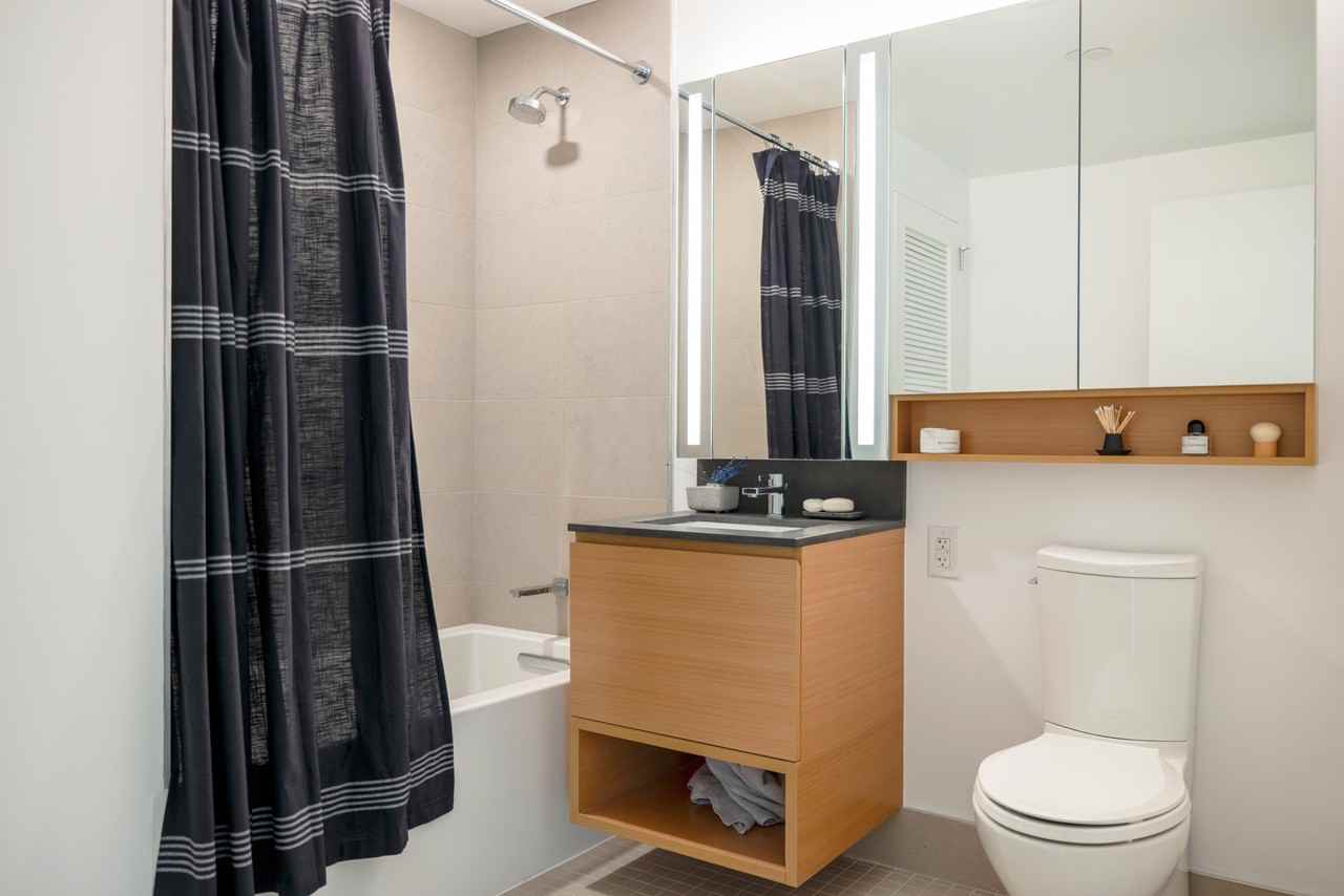 Lincoln Ave - Photo 3 of 4