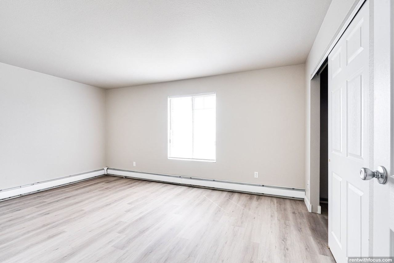 Stonecreek Apartments - Photo 6 of 20