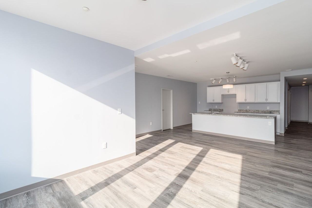 3101 Euclid Avenue - Photo 6 of 19