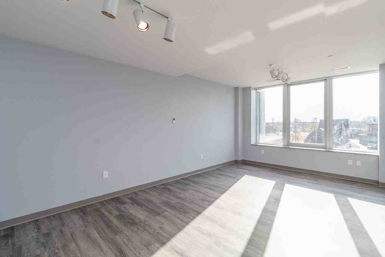 3101 Euclid Avenue - Photo 7 of 19