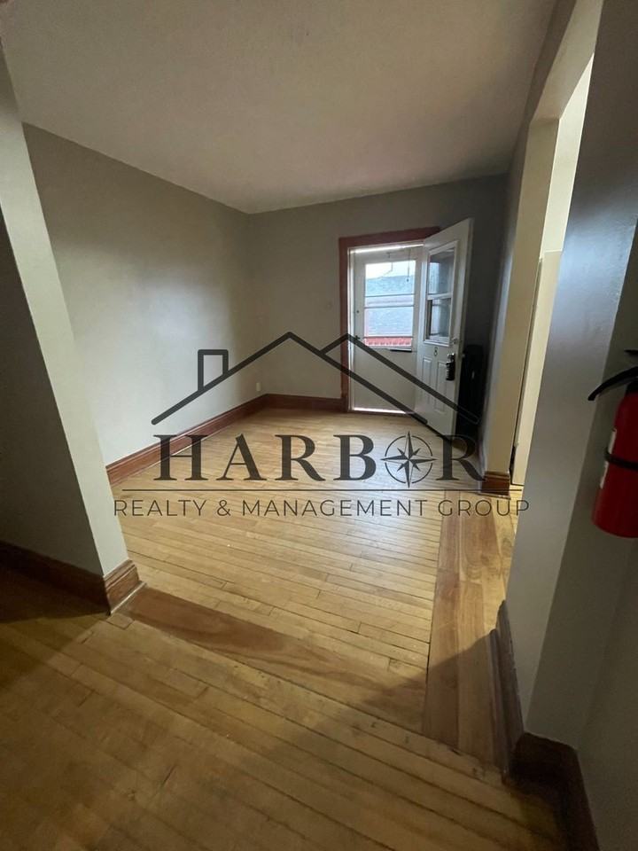 24 W Main St - Photo 6 of 9