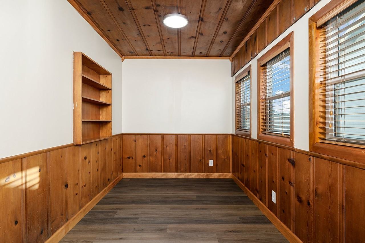 2306 N Farmer Ave - Photo 3 of 25