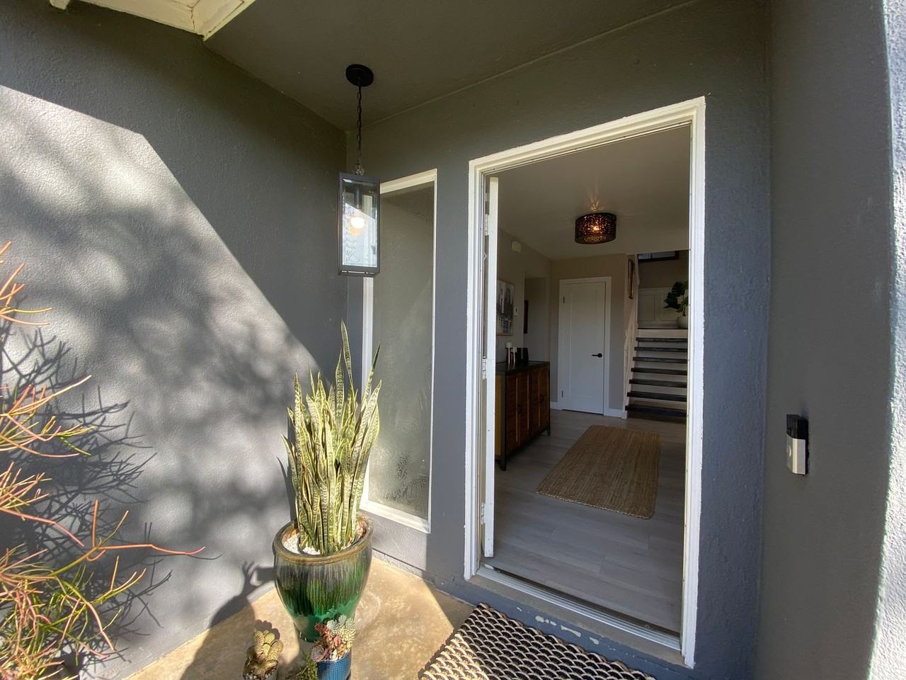 2415 Stevens Cir - Photo 3 of 36