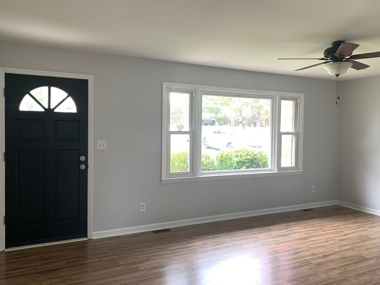 3009 Sleepy Ridge Dr - Photo 3 of 8