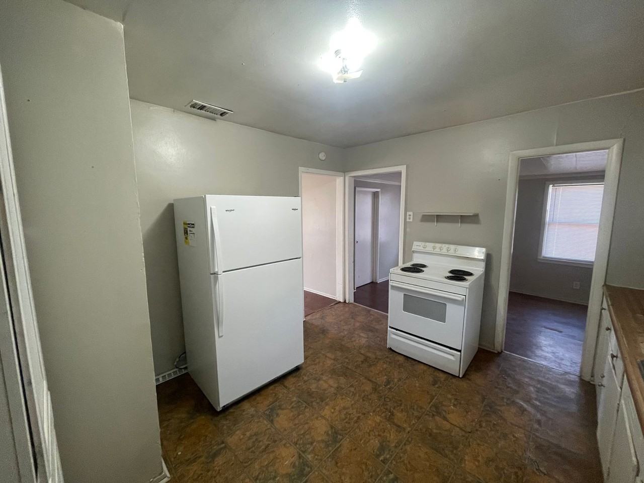 1333 S San Jose Dr - Photo 3 of 20