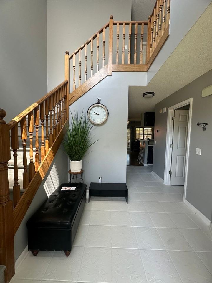 164 Commons Dr - Photo 4 of 41