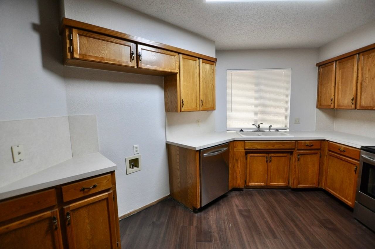 103 Kenshire Ct - Photo 5 of 24