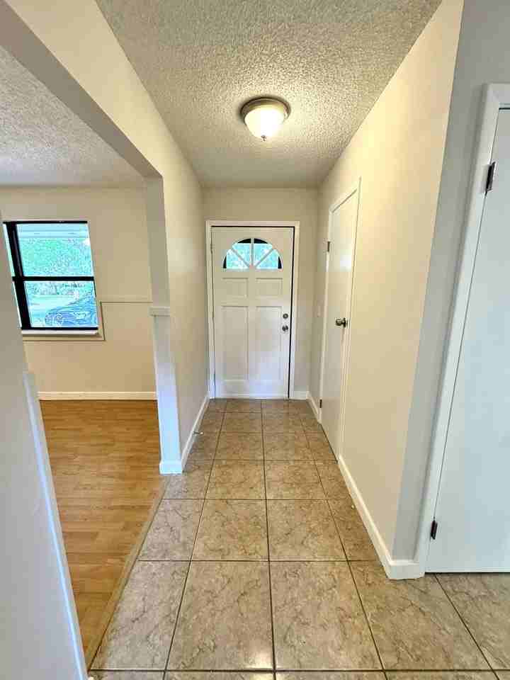 119 Arden Dr - Photo 2 of 16