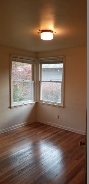 4607 Clinton Ave - Photo 6 of 7