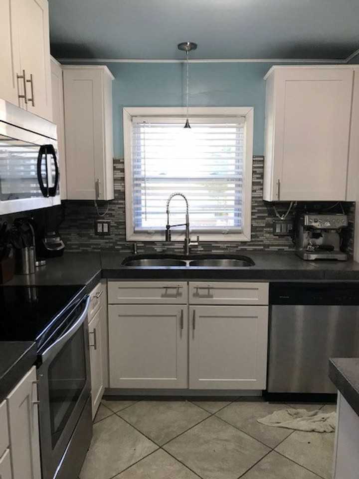 2437 Tullibee Dr - Photo 3 of 19