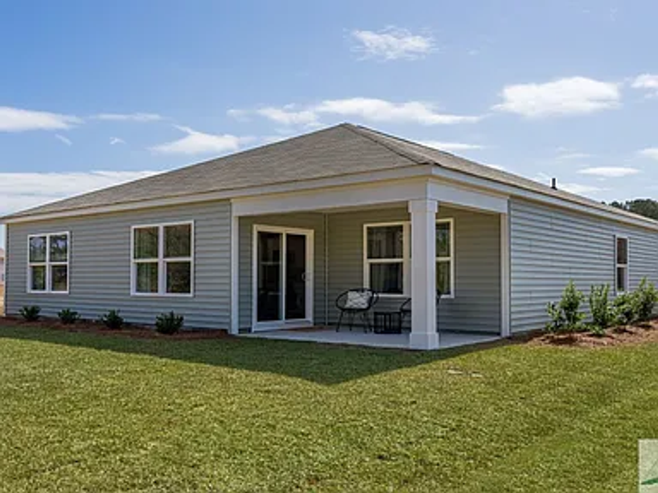 448 Coconut Dr - Photo 2 of 4