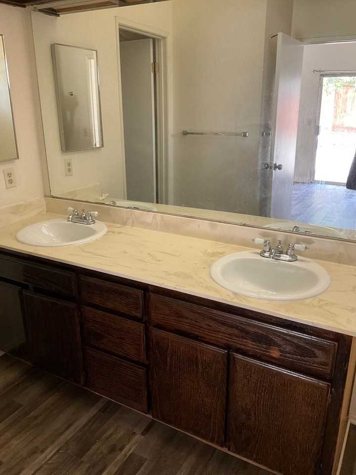 1770 Domaine Way - Photo 2 of 17