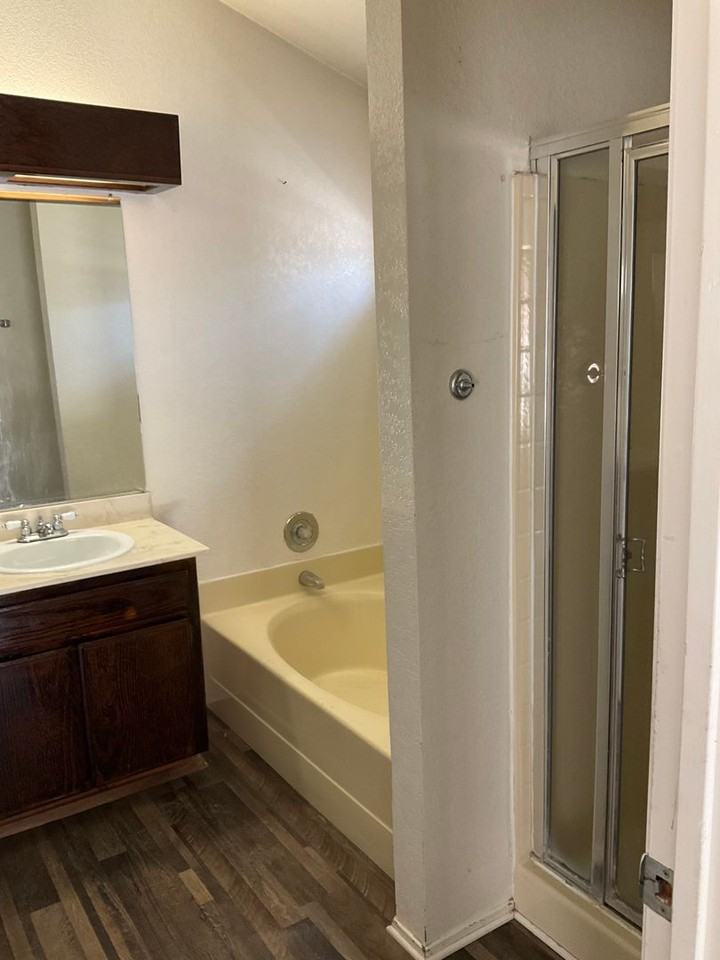 1770 Domaine Way - Photo 3 of 17