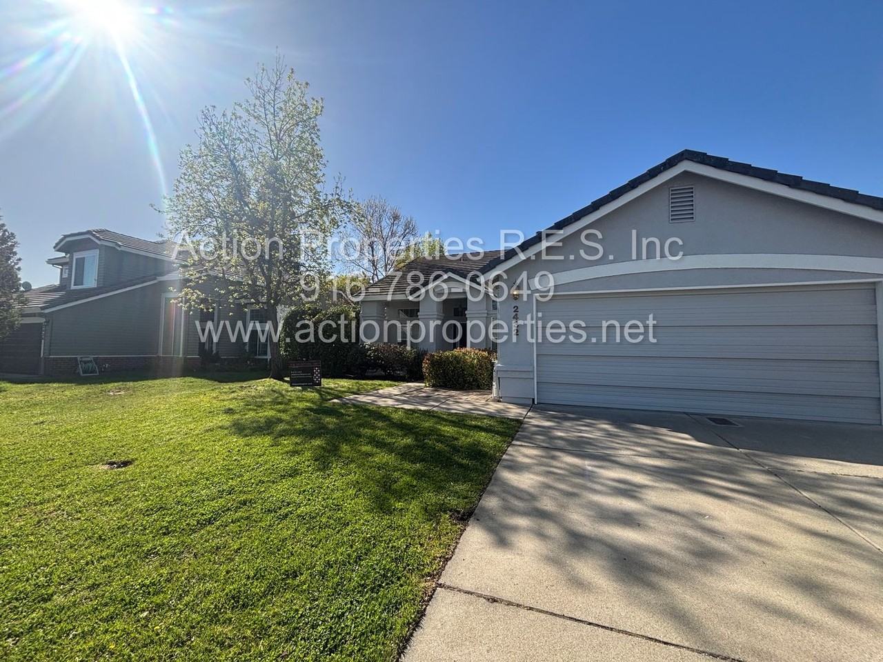 2432 Stefanie Dr - Photo 2 of 30