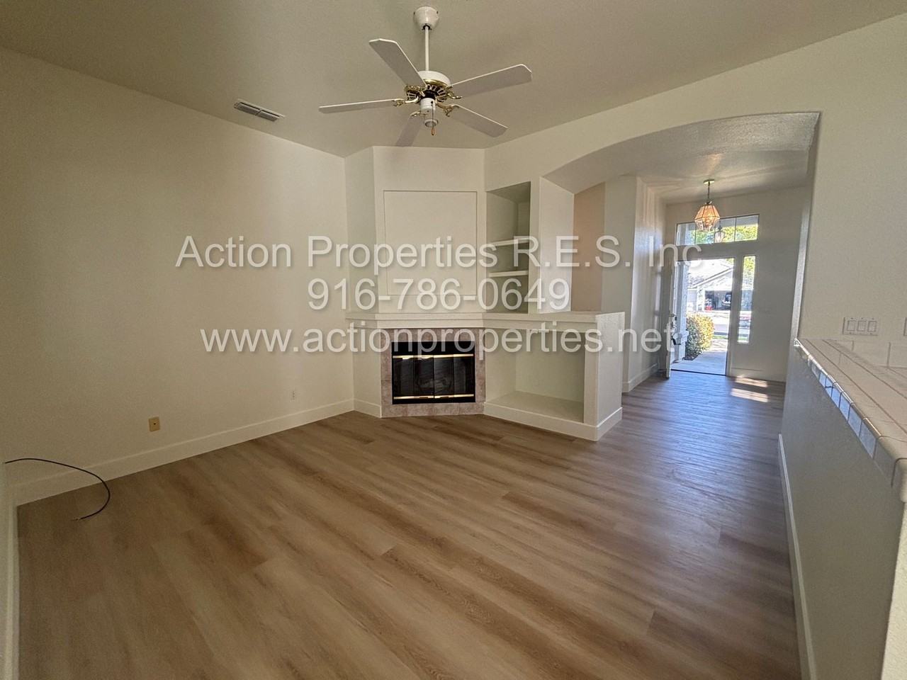 2432 Stefanie Dr - Photo 7 of 30