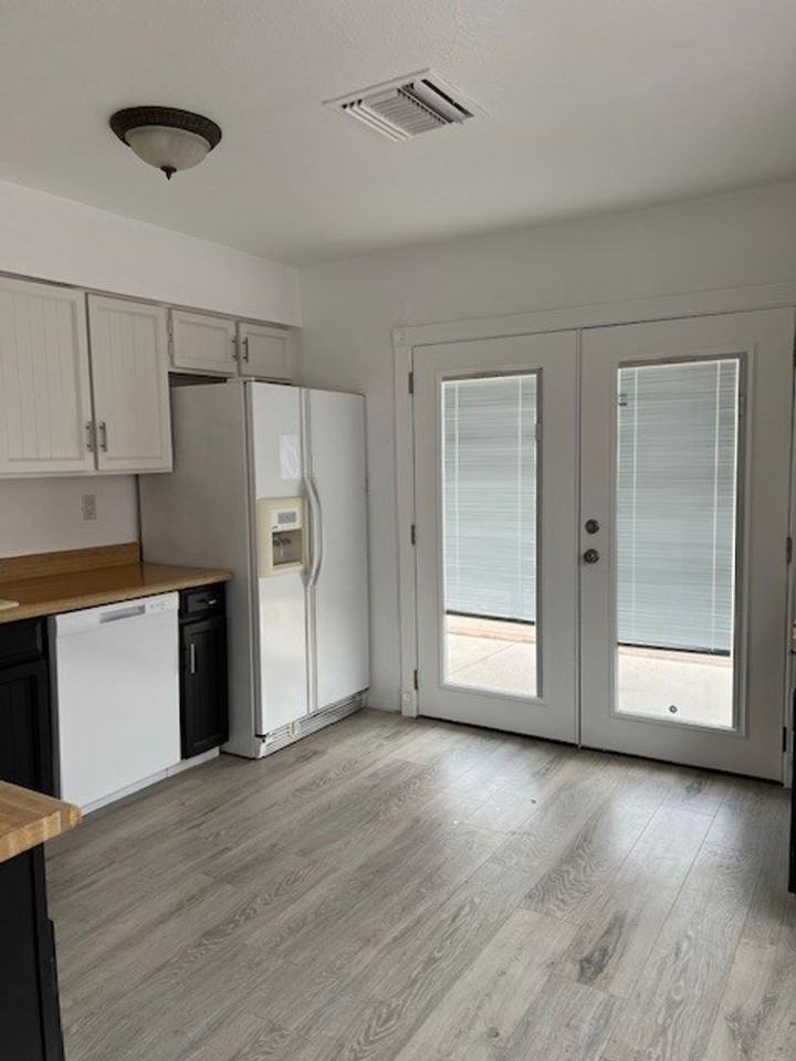 1442 East Palmdale Drive - Photo 7 of 18