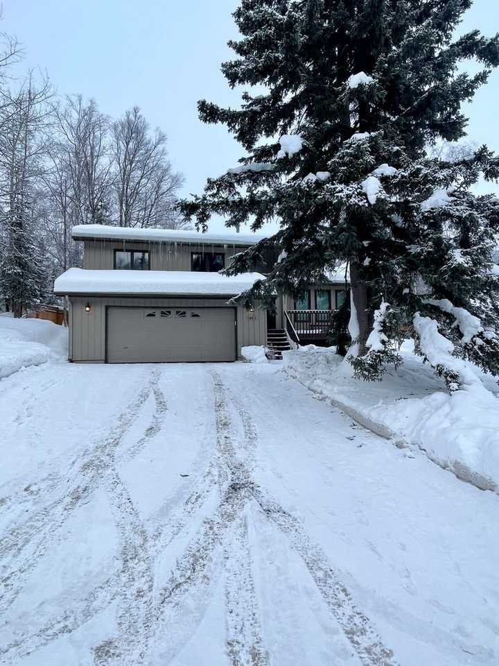 19911 Shemya Dr - Photo 2 of 6