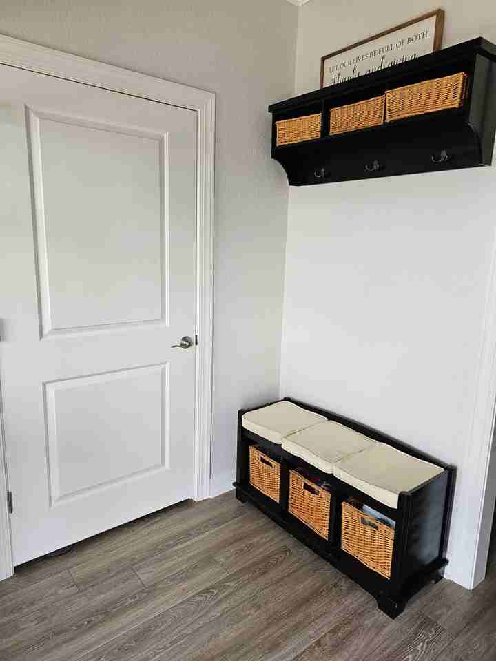 1949 Bexley Ln - Photo 3 of 38