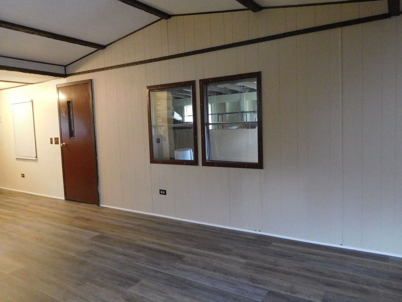 11884 S Mountain Rd - Photo 2 of 24