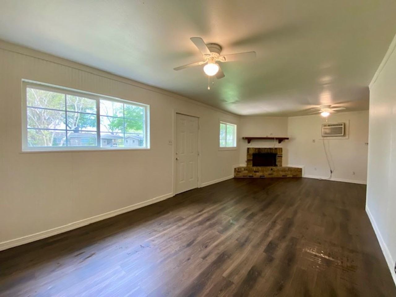 5319 Carnation St - Photo 2 of 9