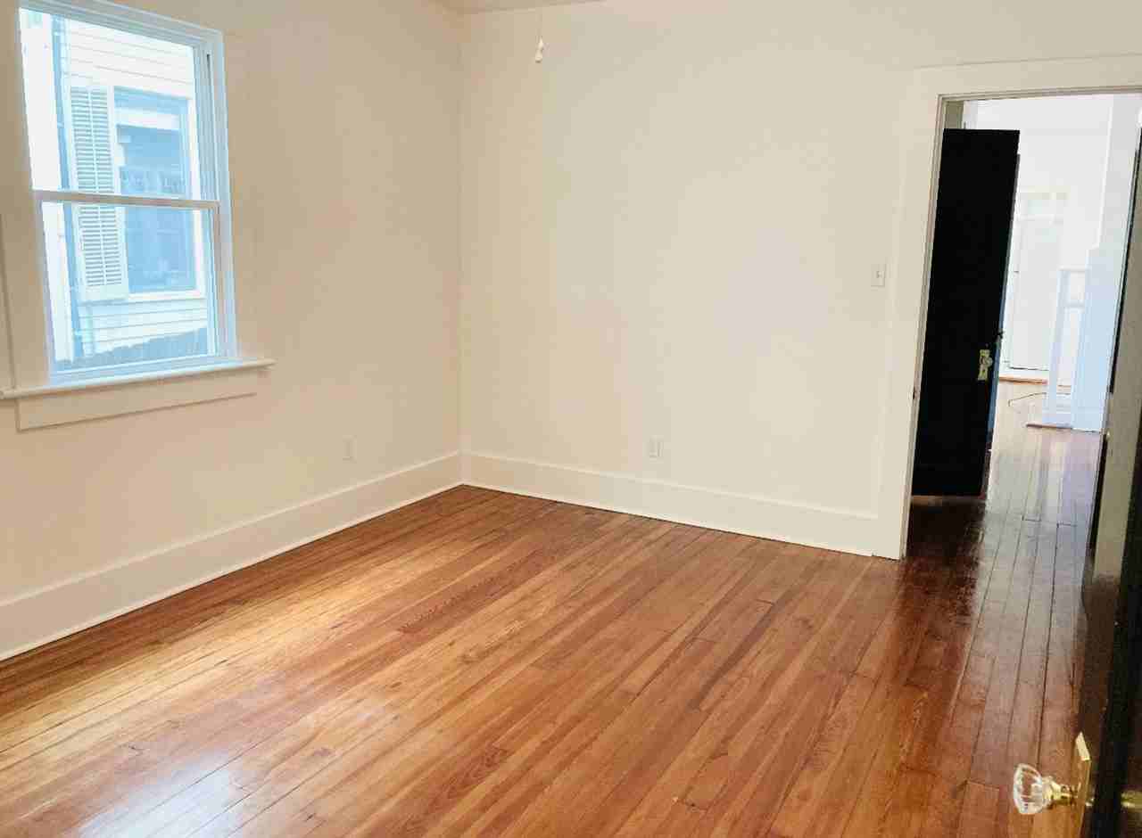 830 Ida St - Photo 4 of 11