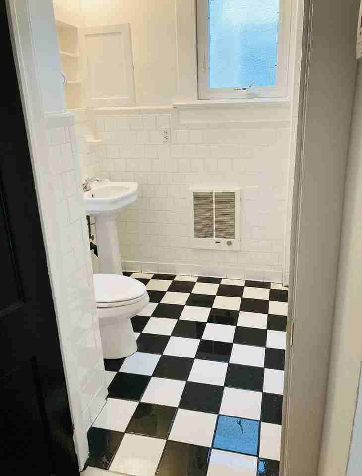 830 Ida St - Photo 6 of 11