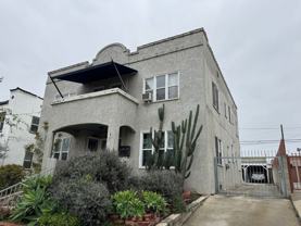 1143 N Commonwealth Ave - Photo 1 of 1