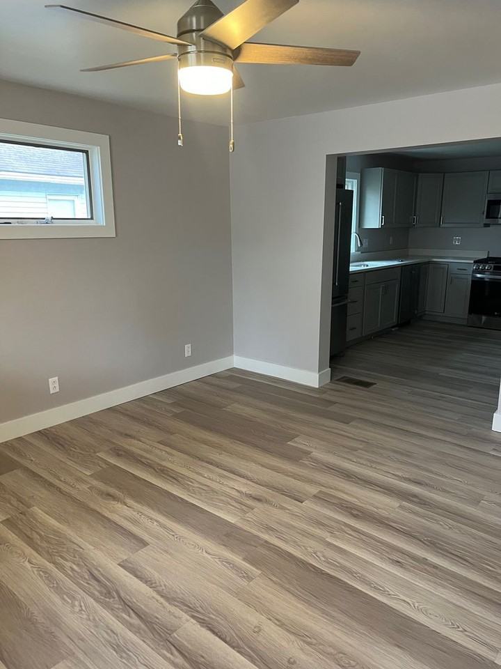 506 Grant St - Photo 2 of 12