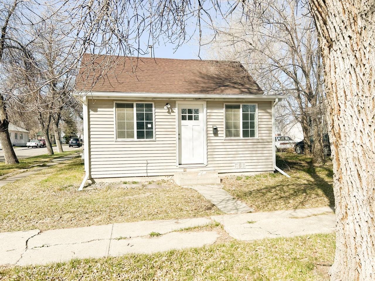 112 Durland Ave - Photo 2 of 10