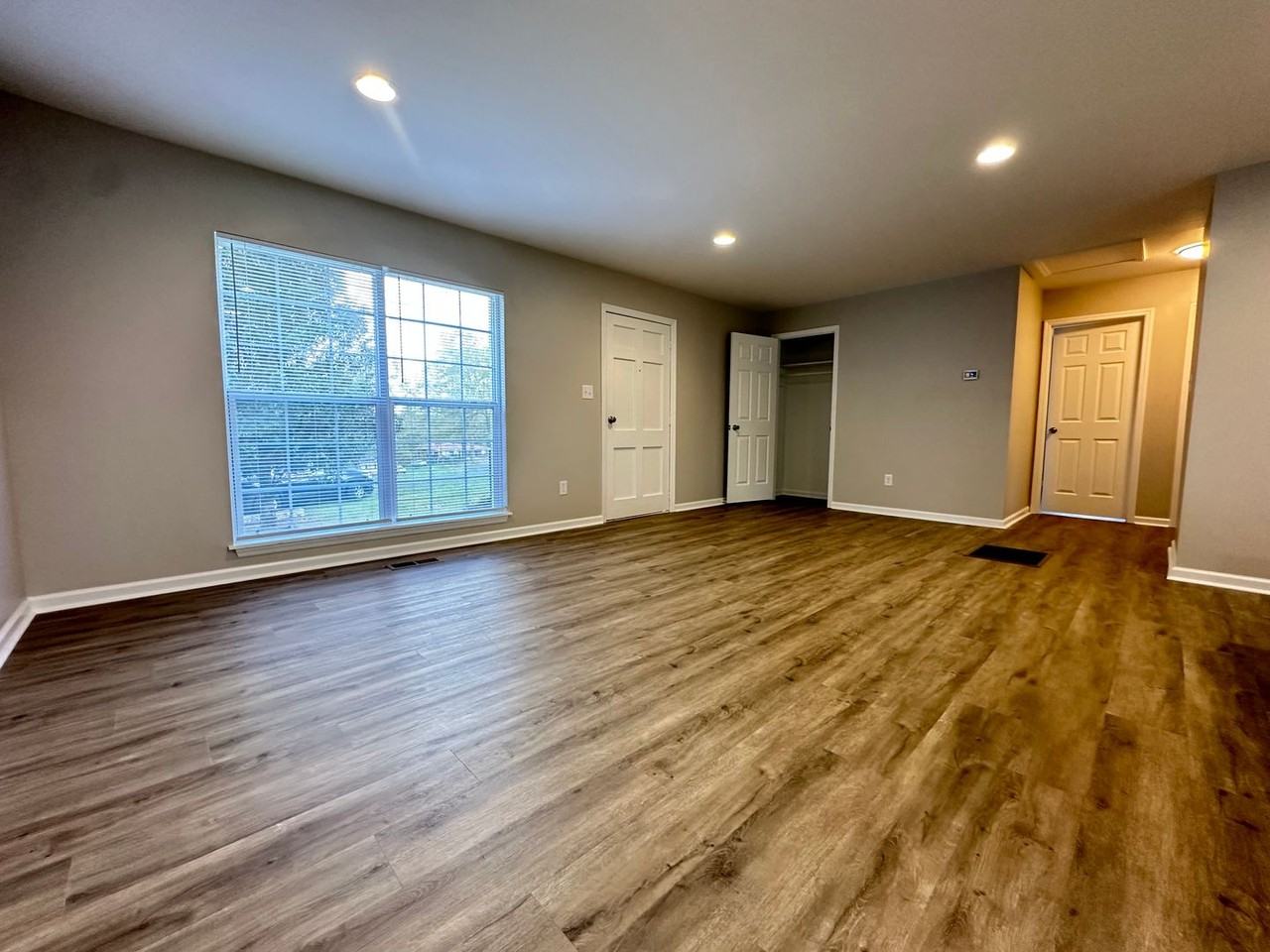 436 Mcginnis St - Photo 3 of 18