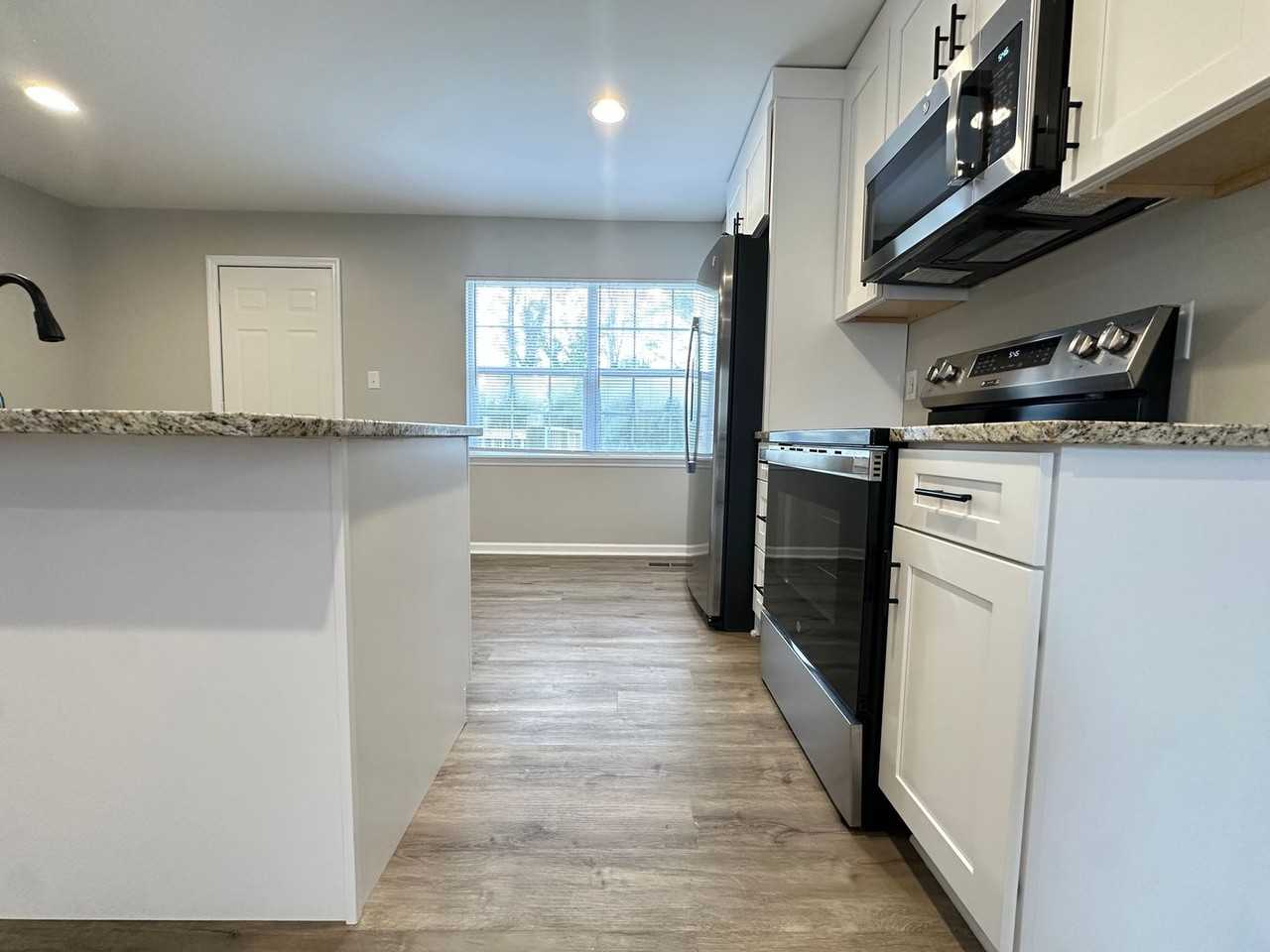 436 Mcginnis St - Photo 6 of 18