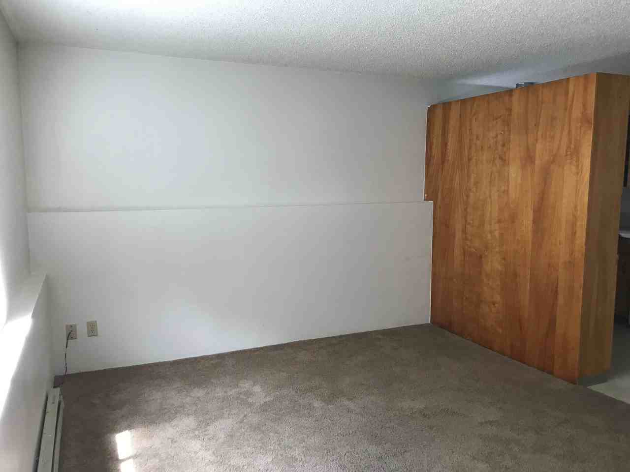 201 - Photo 3 of 6