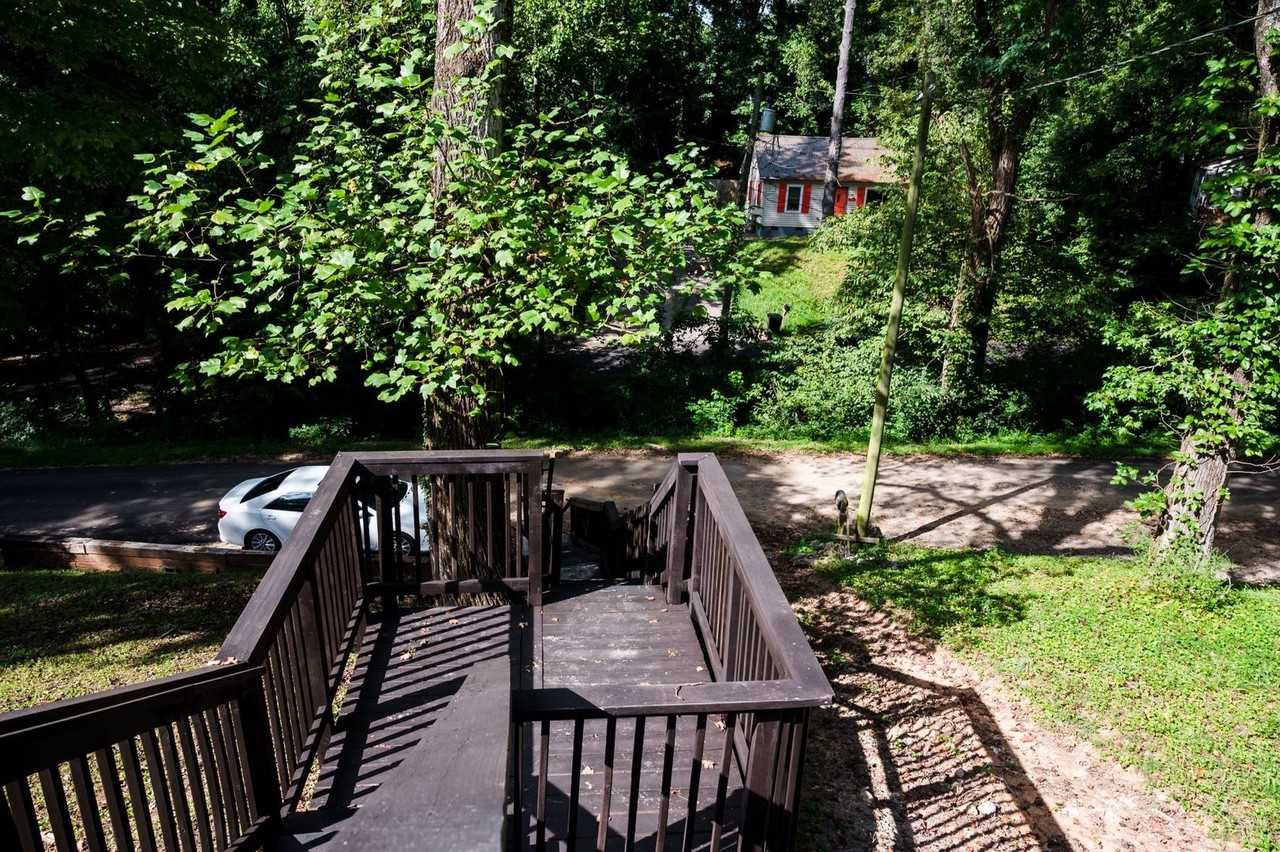 712 Woodlawn Drive - Photo 4 of 44