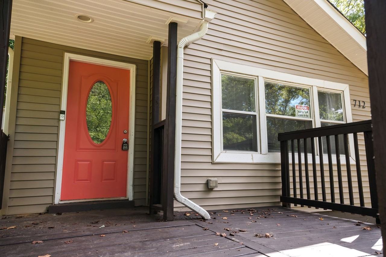 712 Woodlawn Drive - Photo 5 of 44