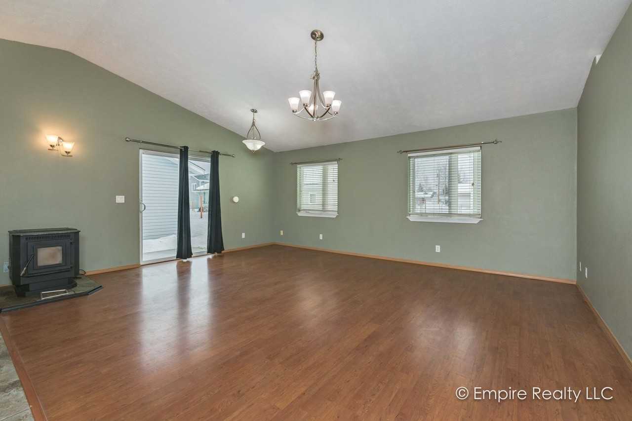 834 Marquette Loop - Photo 6 of 14