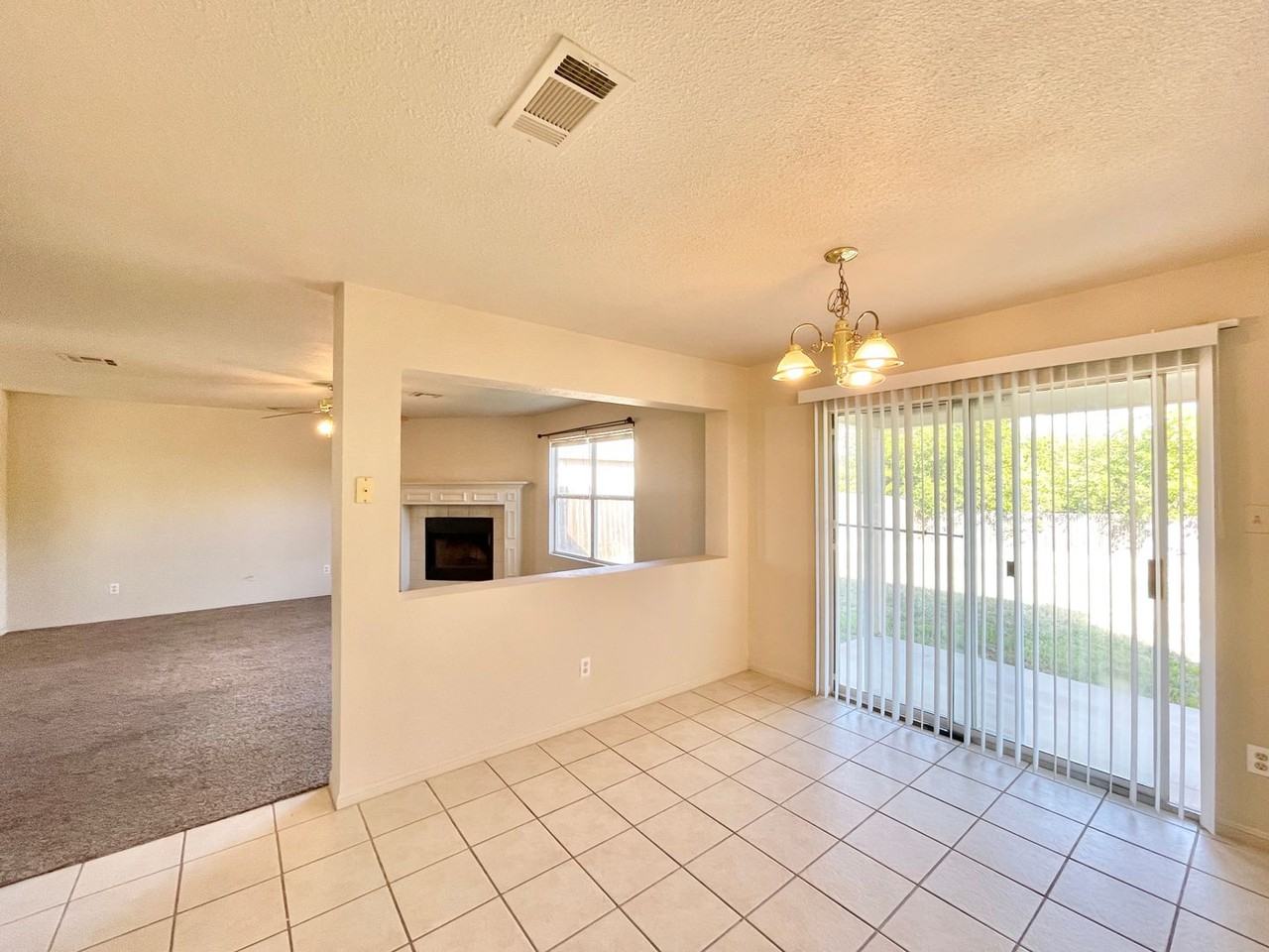 4008 Sunflower Dr - Photo 7 of 24