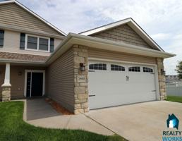 featured image of 5400 Folkways Pl