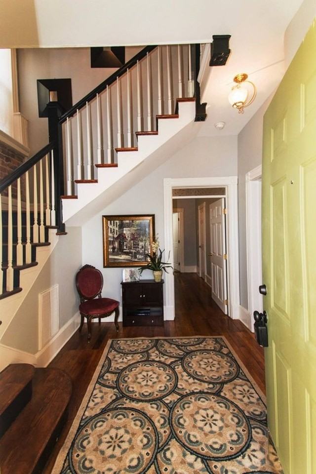 1911 3rd Ave - Photo 2 of 10