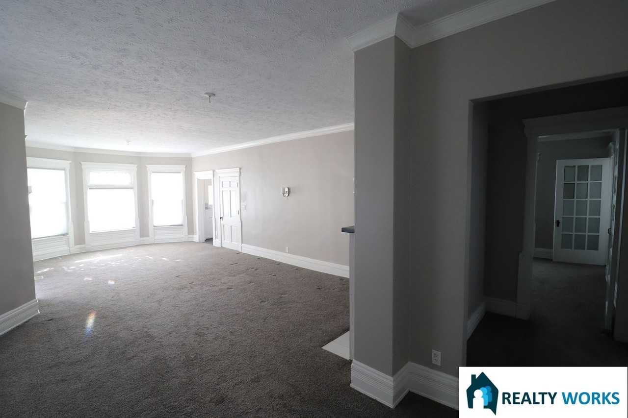 1844 D St - Photo 4 of 10