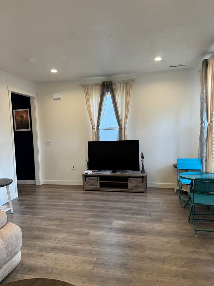 6208 W South Jordan Pkwy - Photo 6 of 40