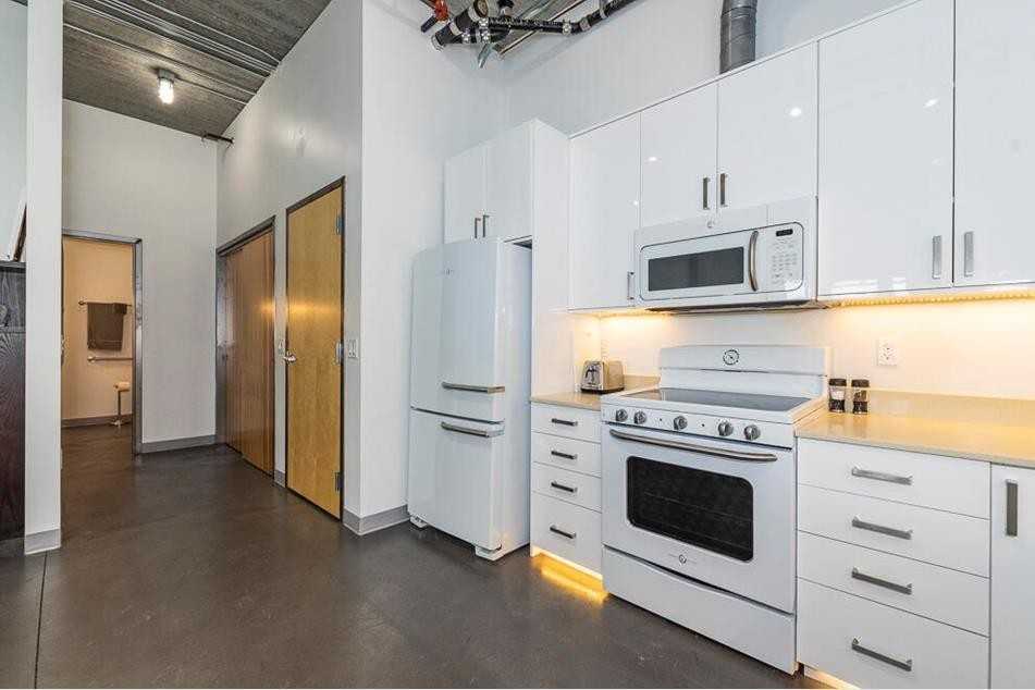 500 E Butler Ct - Photo 3 of 9