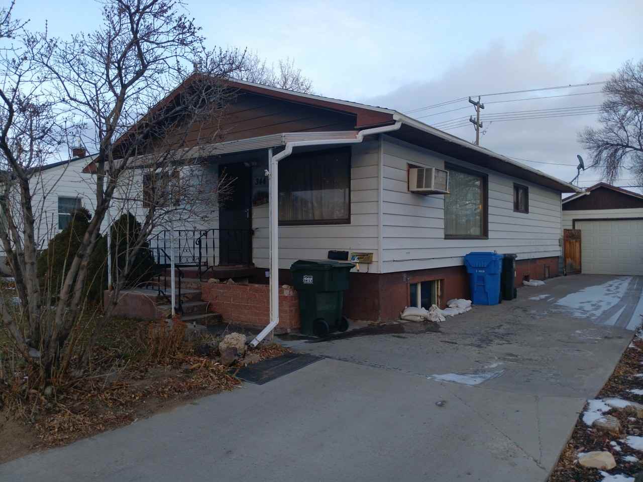 344 1/2 Warren Ave - Photo 7 of 13