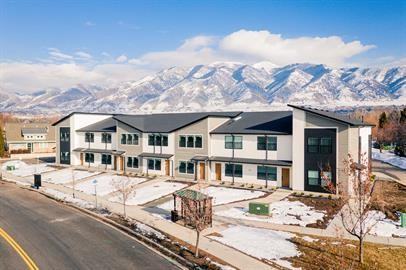 220 N Spring Creek Pkwy #13