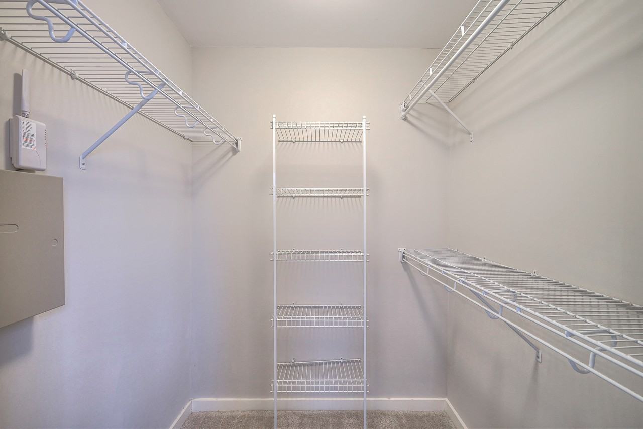 938 Bracken Trl - Photo 2 of 10